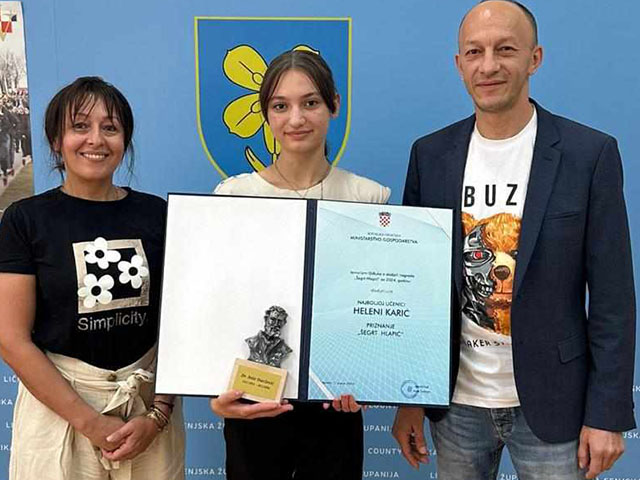 Helena Karić i mentorica iz Zadra na prijamu kod župana Petryja                                                                                                                                                                                           